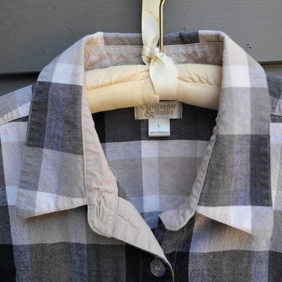 Christopher Banks Cotton Taupe Gray Black Plaid Button Down size Large - Picture 8 of 10